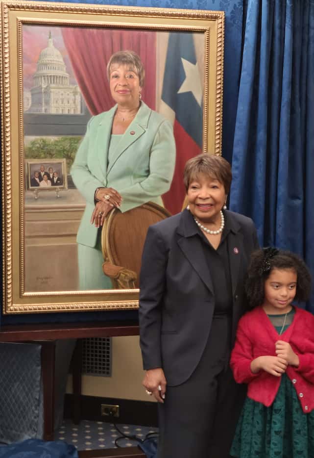Rep. Eddie Bernice Johnson, D-Dallas, poses with great-granddaughter Lily Johnson, 6, on...