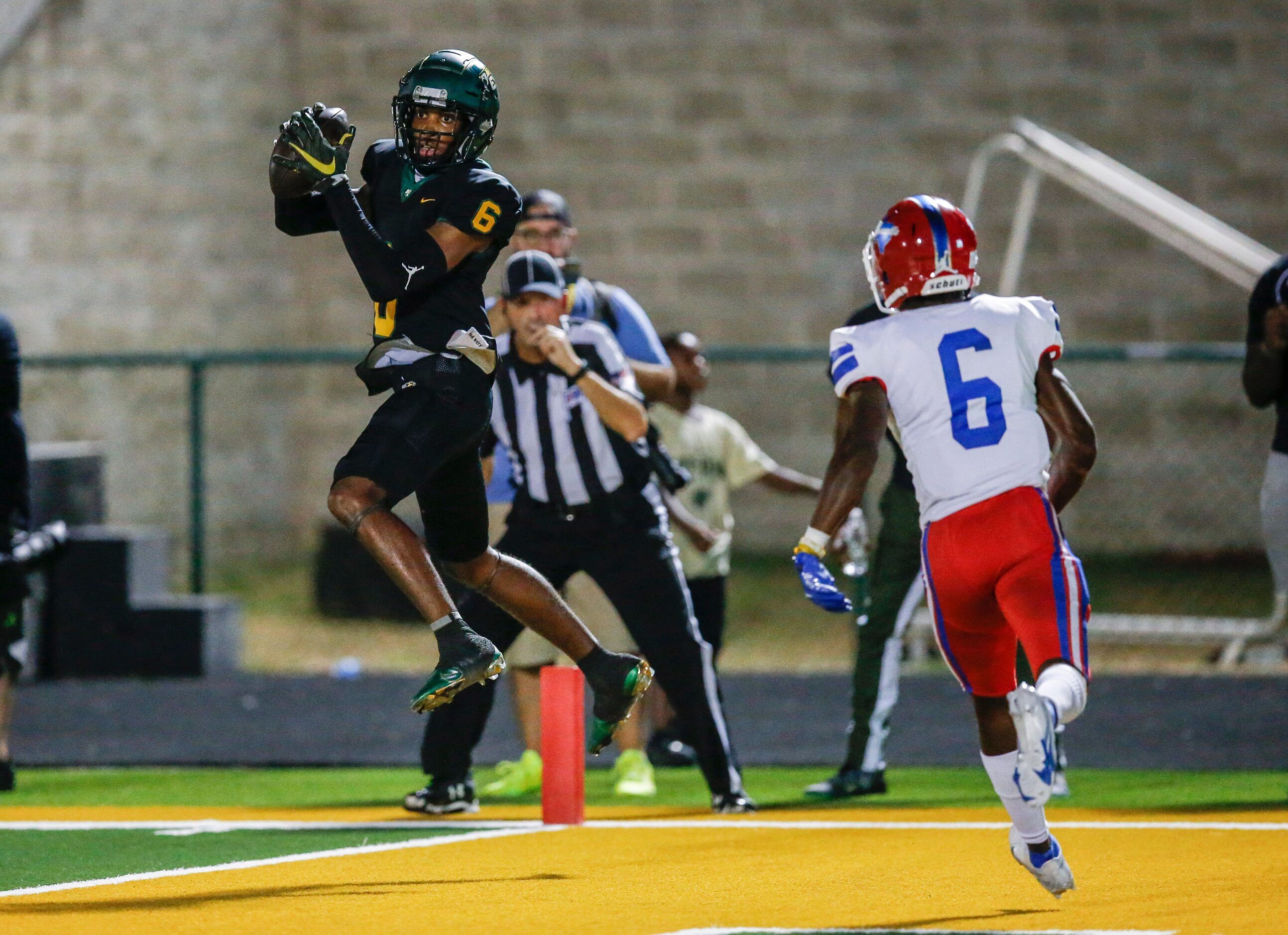 Duncanville senior defensive back Da’Myrion Colemman (6)(CQ) looks on as DeSoto senior wide...