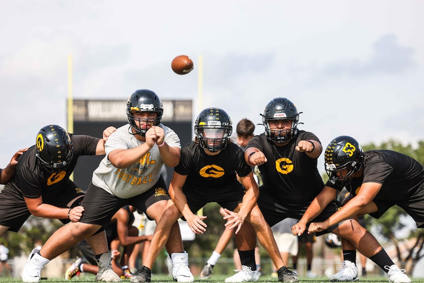 Garland High School football team practice in Garland on Wednesday, October 13, 2021. (Lola...