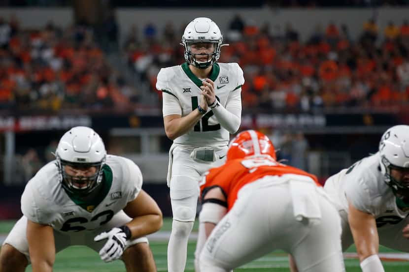 Baylor quarterback Blake Shapen (12) waits for the snap during the first half of the Big 12...