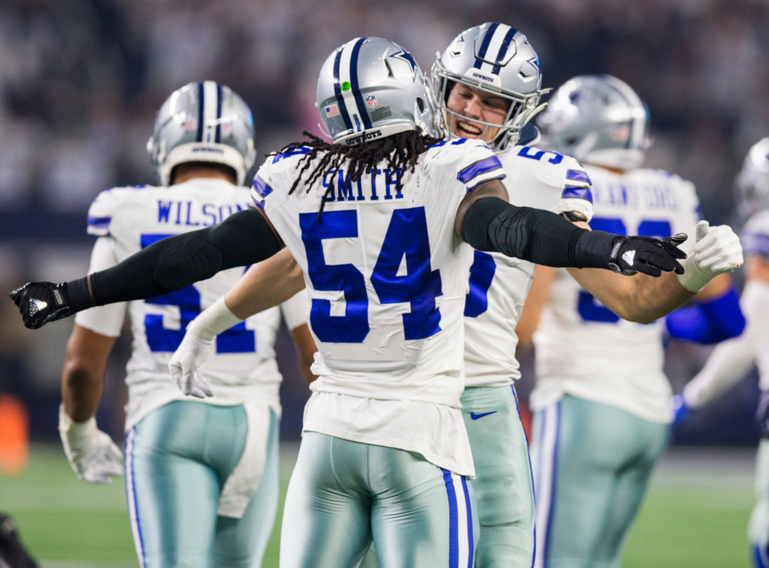 Leighton Vander Esch, Jaylon Smith one of two Cowboys duos ranked