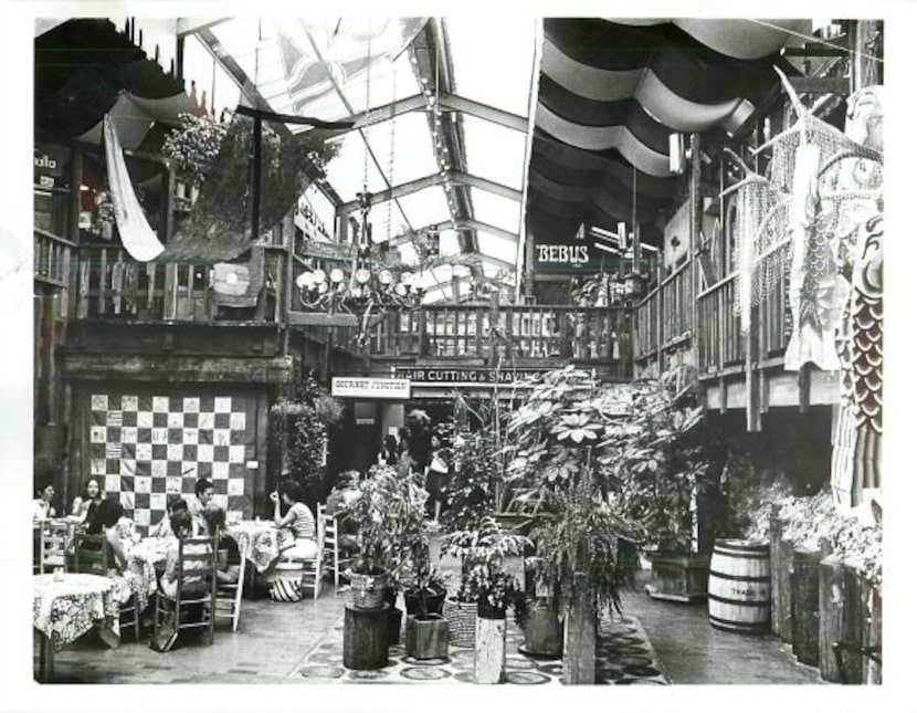 The busy interior of Olla Podrida in 1982. 