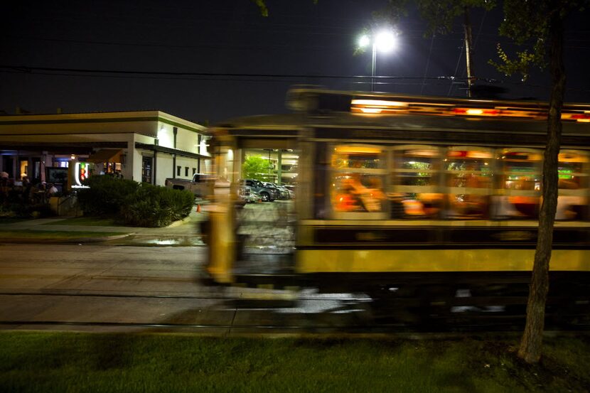 The McKinney Avenue Trolley No. 122 at night.