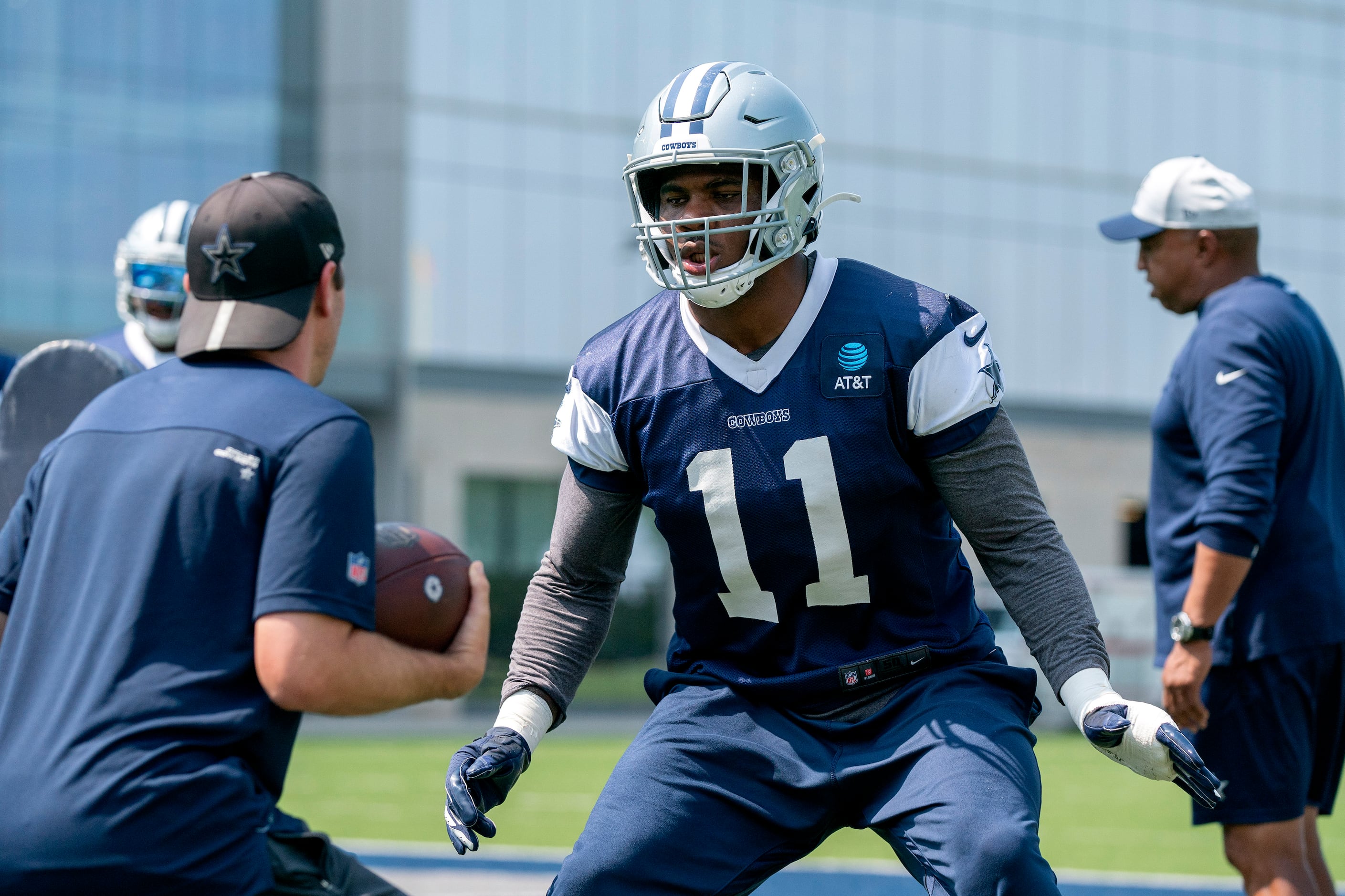 Micah Parsons at LB or DE? Cowboys just want 'best version' - ESPN