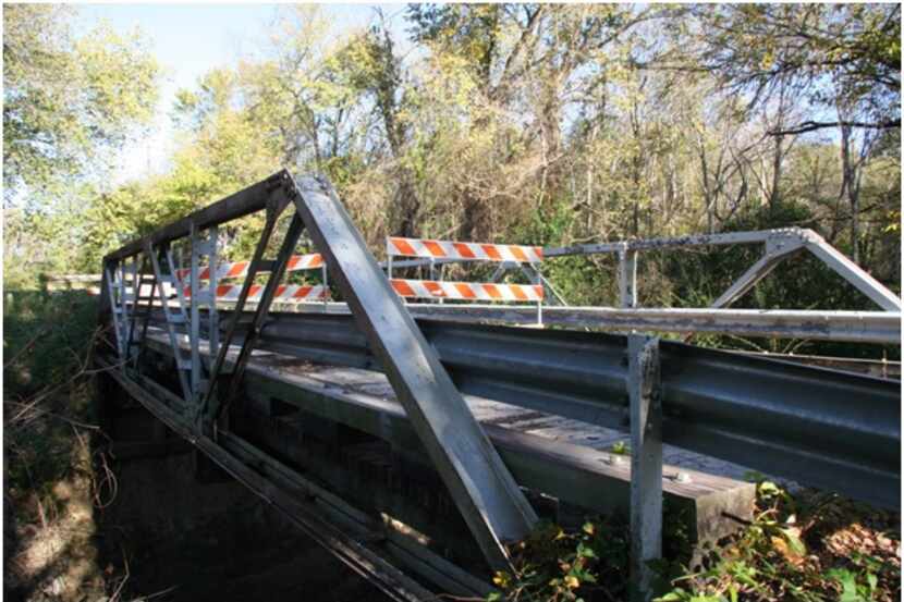  This Warren pony steel truss bridge in Lancaster has outlived its usefulness. But TxDOT...