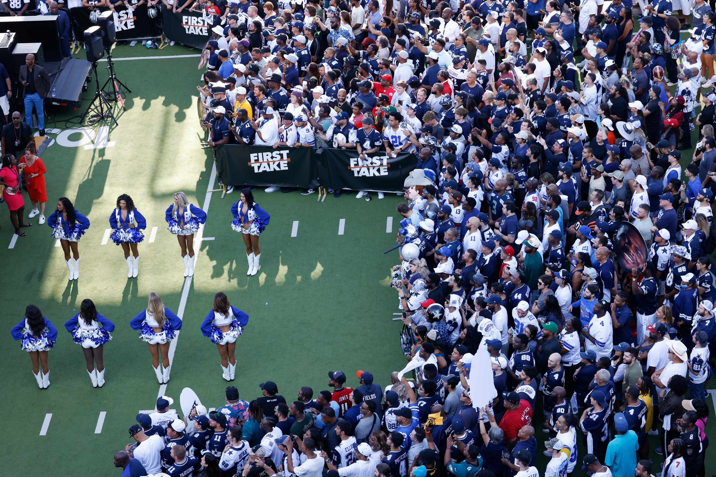 Dallas Cowboys cheerleaders and fans gather and cheer during the recording of ESPN’s First...