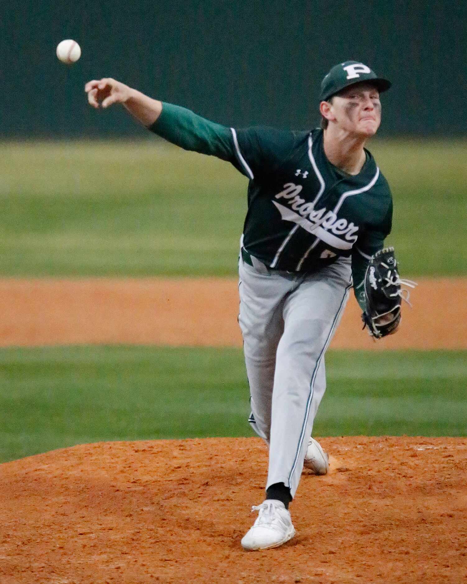 Prosper pitcher Lucas Davenport (6) throws a pitch in the first inning as Denton Braswell...
