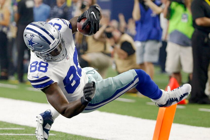 Dallas Cowboys wide receiver Dez Bryant (88) breaks away from Indianapolis Colts cornerback...