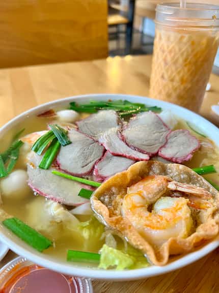 The m  ho nh th nh at Ngon Vietnamese Kitchen on lower Greenville is perfect cold weather food.