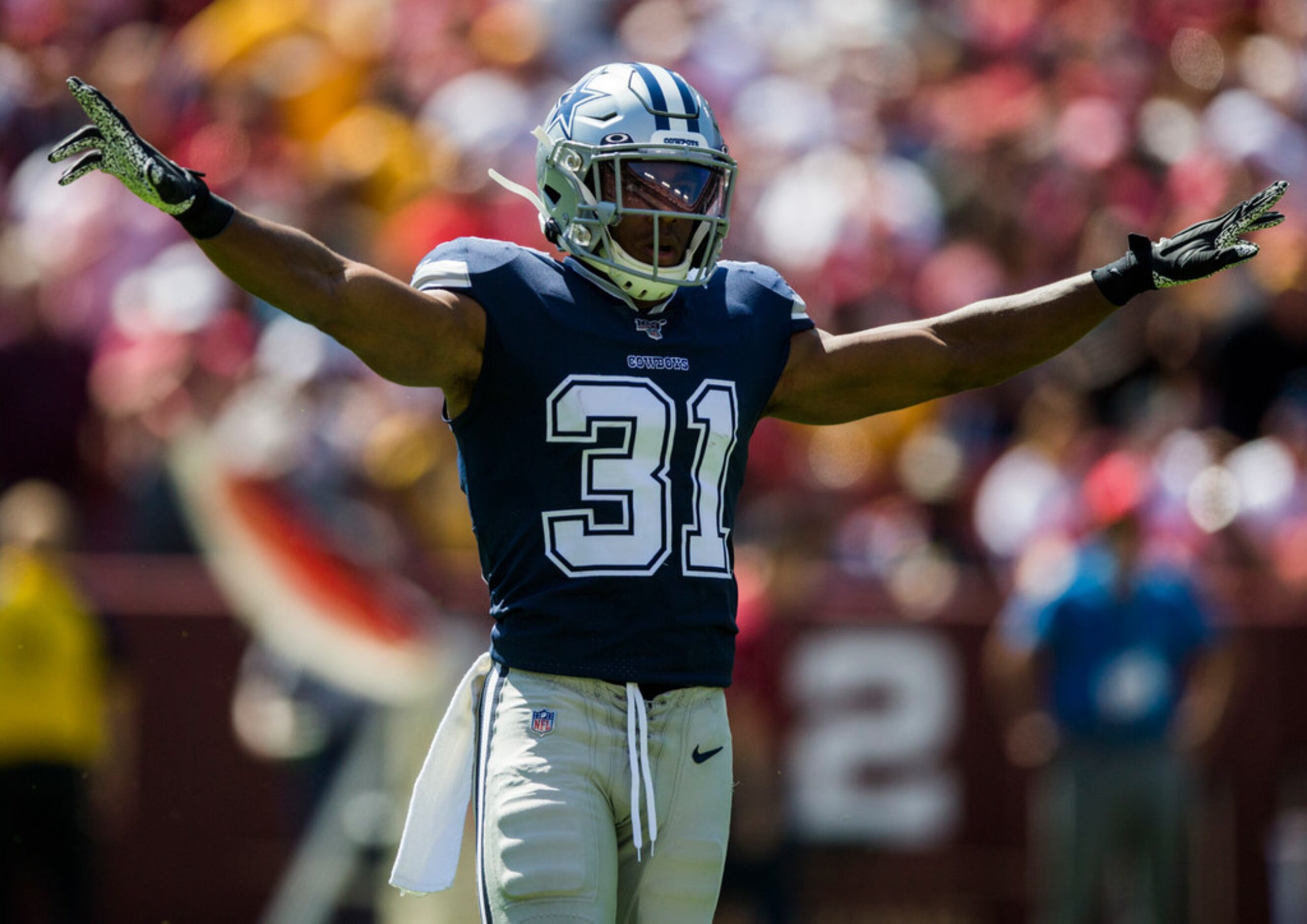 Former Cowboys CB Byron Jones questions 'cost' of playing: 'Today