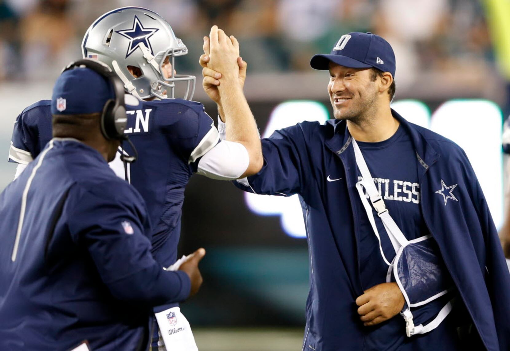 Former Cowboy Daryl 'Moose' Johnston: Playing without starting QB is like  playoff football