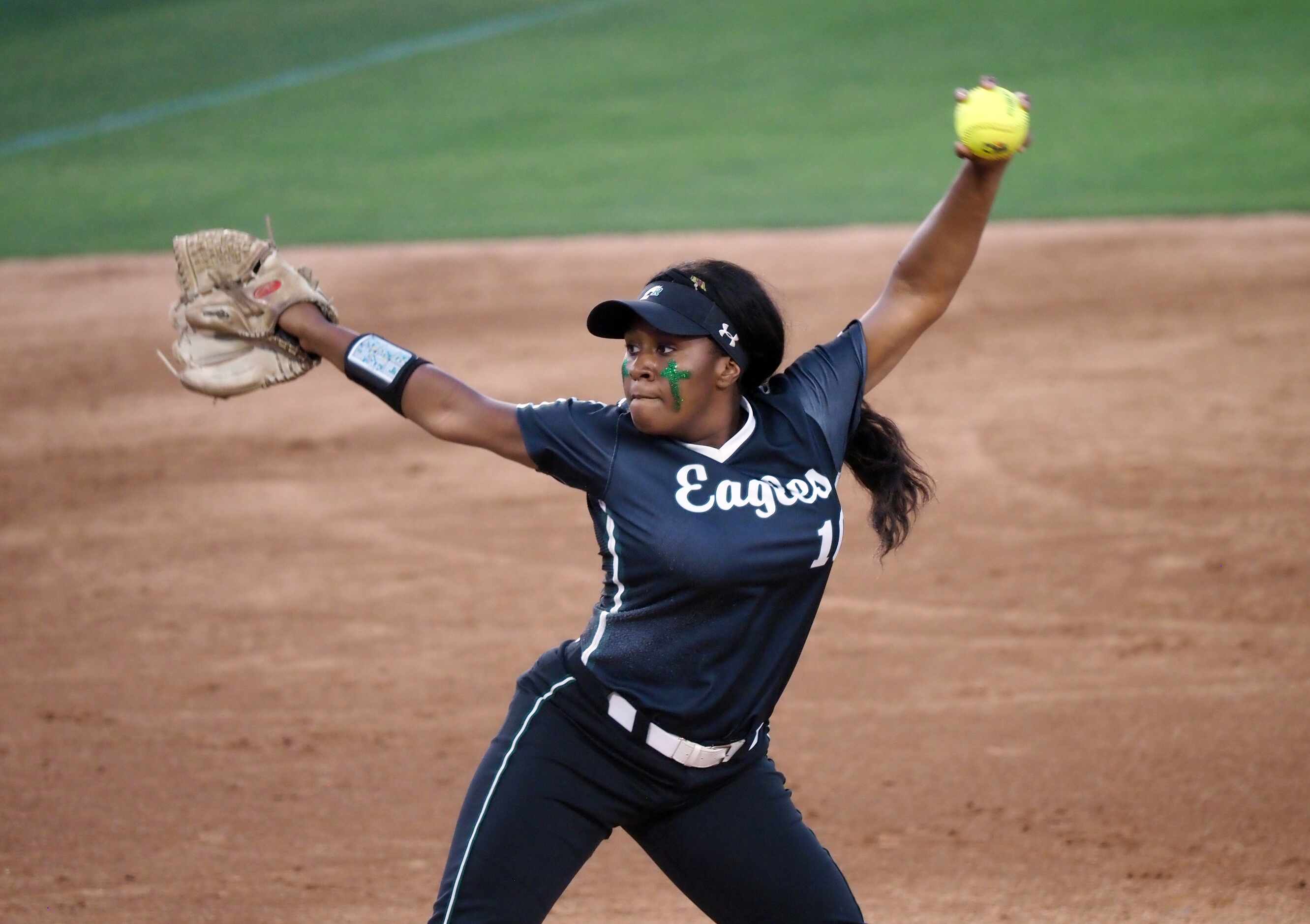 Mansfield Lake Ridge pitcher Brooklyn Morris pitches against Northside O’Connor in the Class...