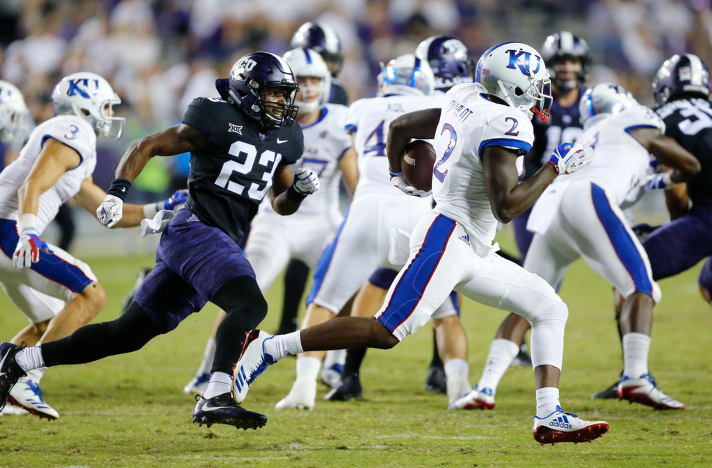 Kansas vs. Oklahoma: Jayhawks open up stadium to fans amid upset