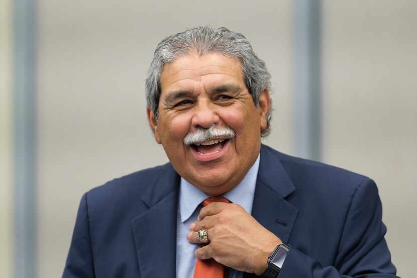 DISD Superintendent Michael Hinojosa got a new five-year contract during a board meeting on...