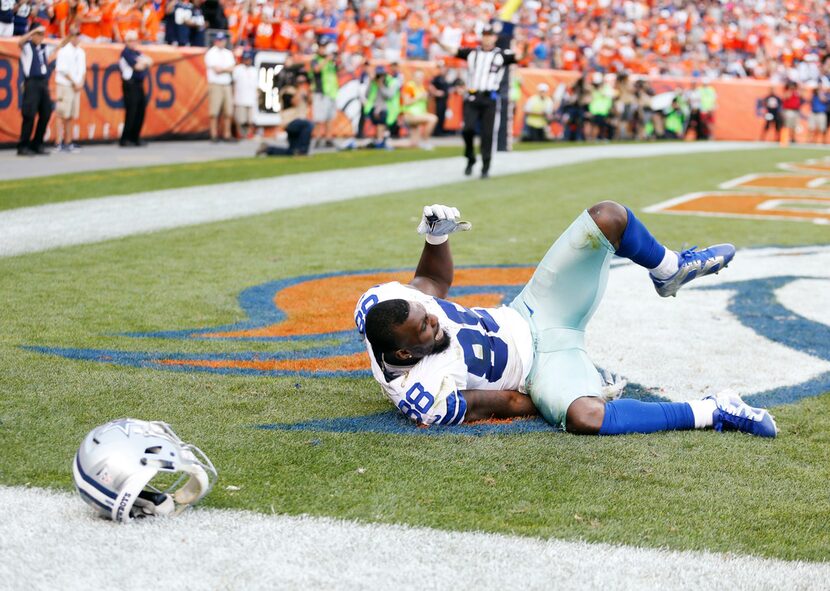 Dallas Cowboys wide receiver Dez Bryant (88) after missing a possible catch for a touchdown...