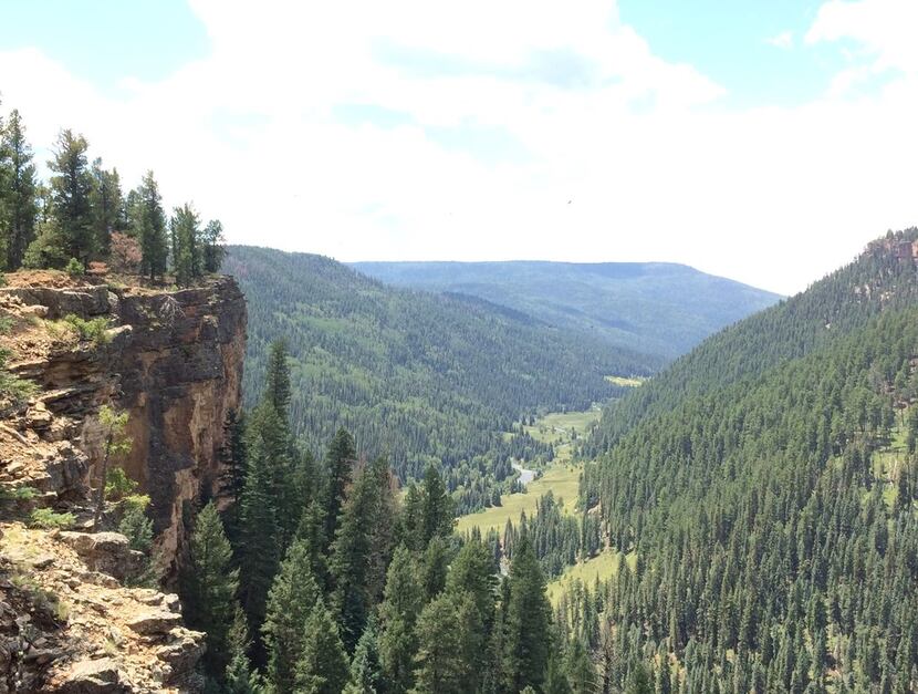 An easy trail to Ice Cave Ridge rewards hikers with this fantastic view of the Piedra Valley.