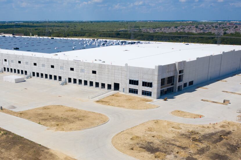 SaddleCreek Logistic Services took all of the new industrial building.