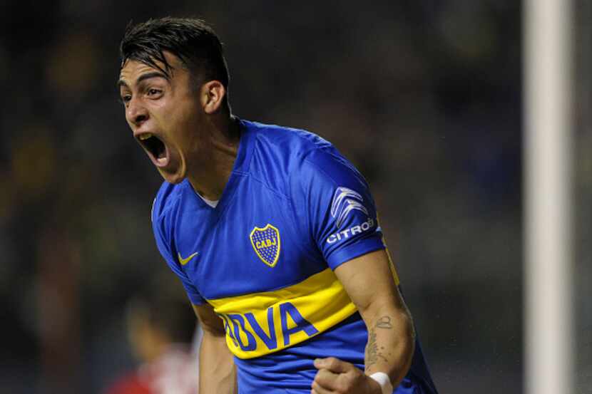 El jugador de Boca Juniors, Cristian Pavón, enfrenta en Argentina una acusación de violación.