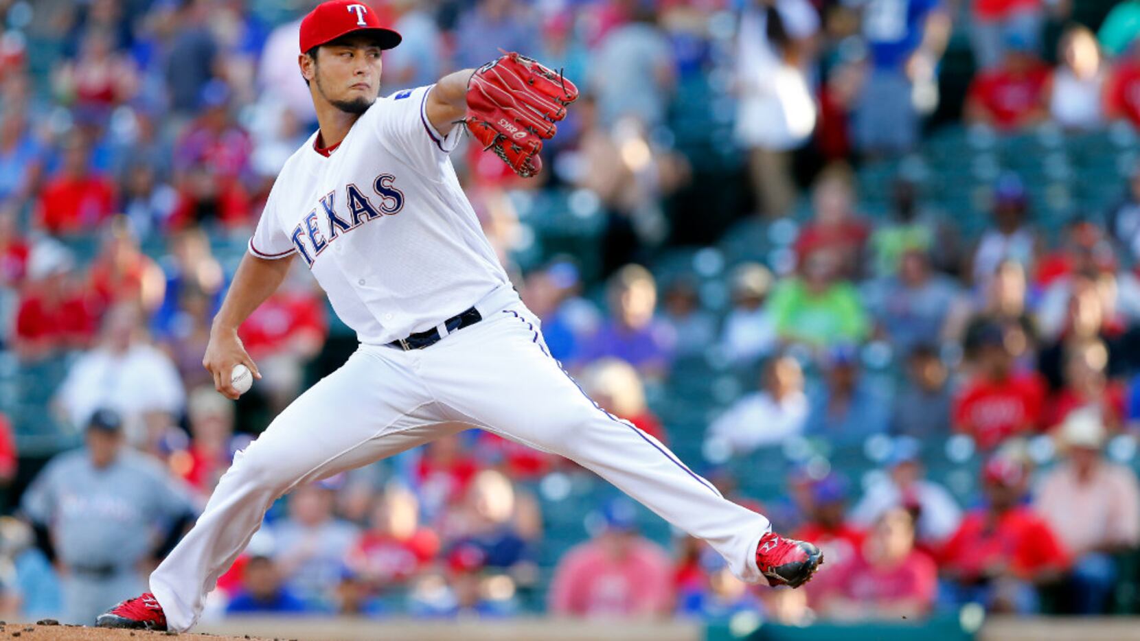 Rangers' Yu Darvish traded to LA Dodgers for these three prospects