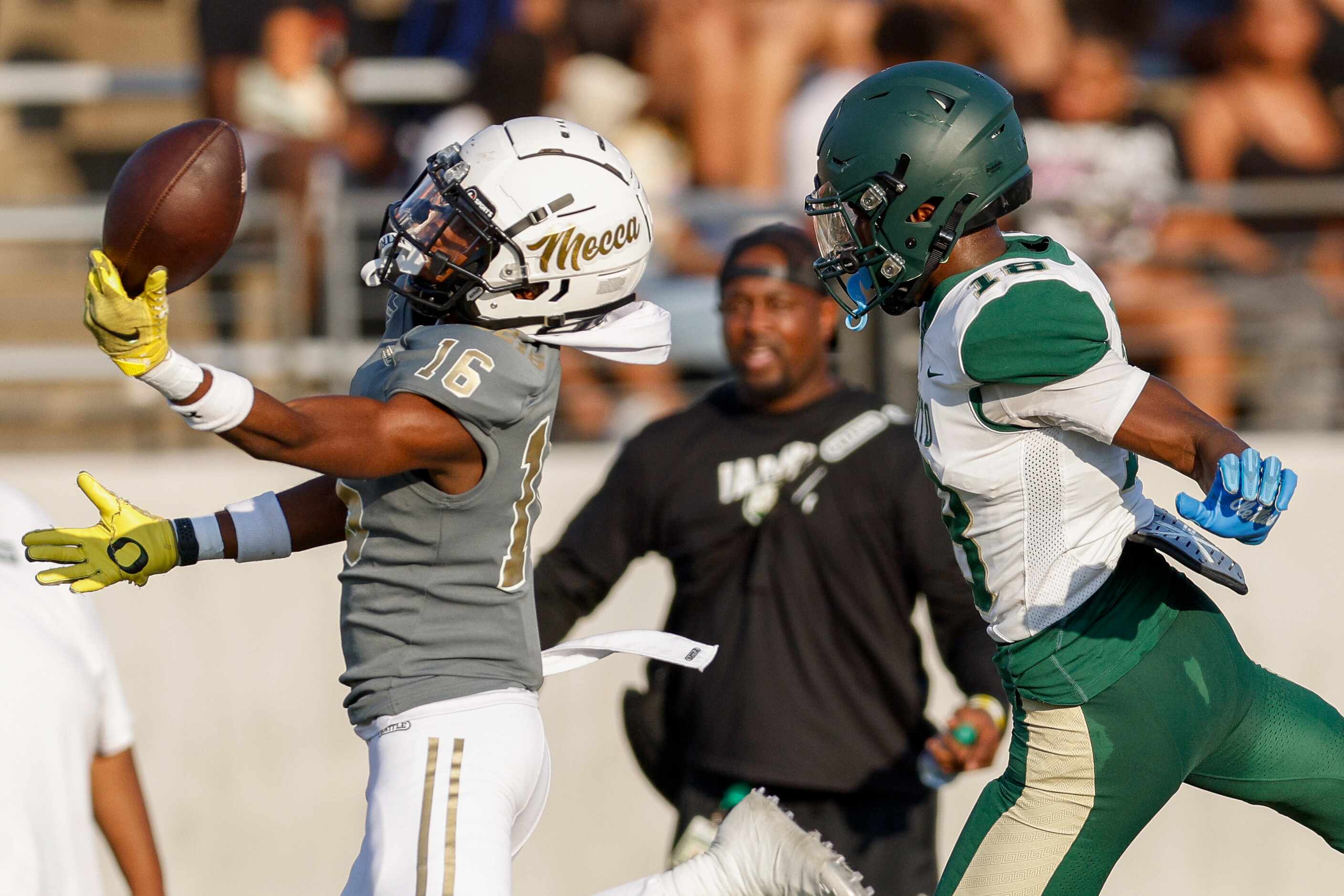 South Oak Cliff defensive back Collin Cottoningham (16) nearly intercepts a pass intended...