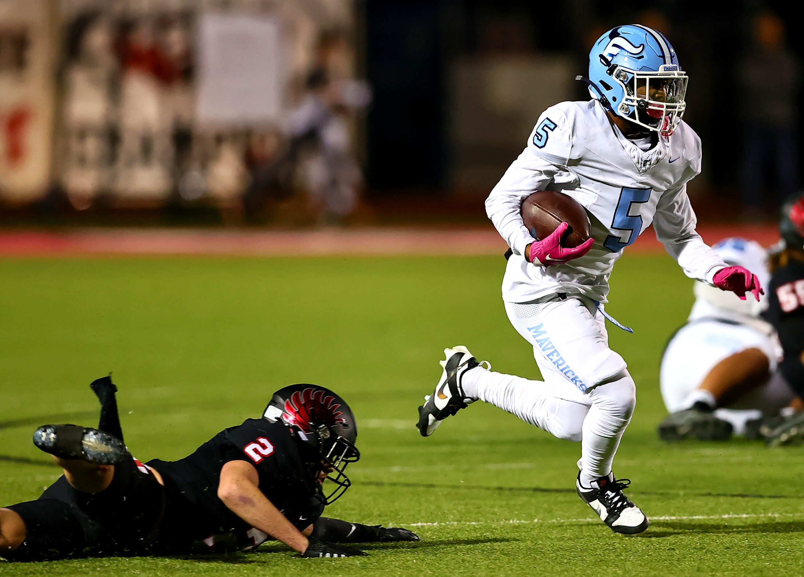 Frisco Emerson running back Ishaqq Bills (5) finds a huge hole to run past Argyle defensive...