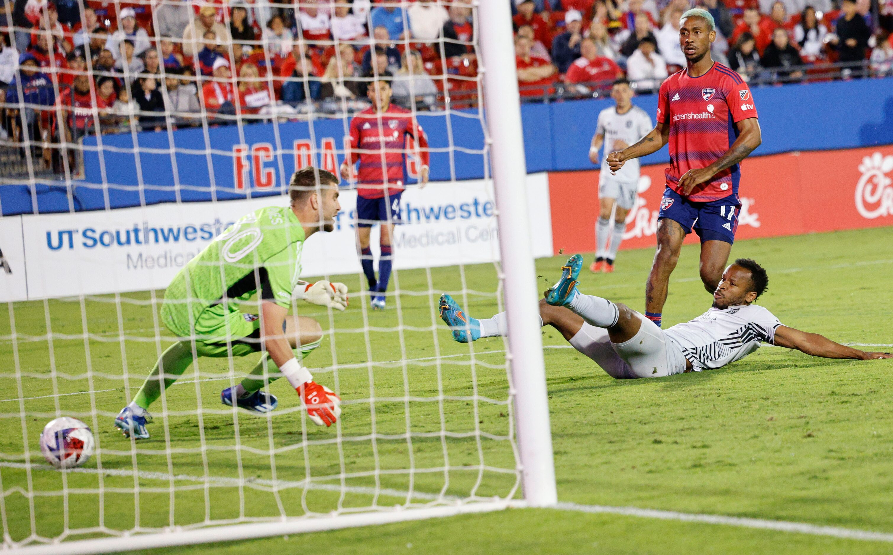 FC Dallas goalkeeper Maarten Paes (30) fails to save the goal from San Jose Earthquakes...