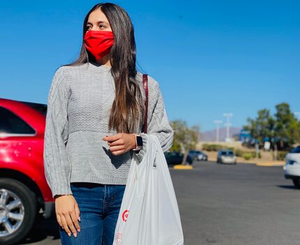 Frida Aguilera, de 18 años, es una ciudadana estadounidense que vive en Ciudad Juárez,...