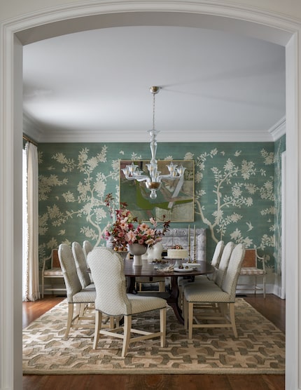 Designer Lindley Arthur's personal dining room features a gorgeous hand-painted Gracie...