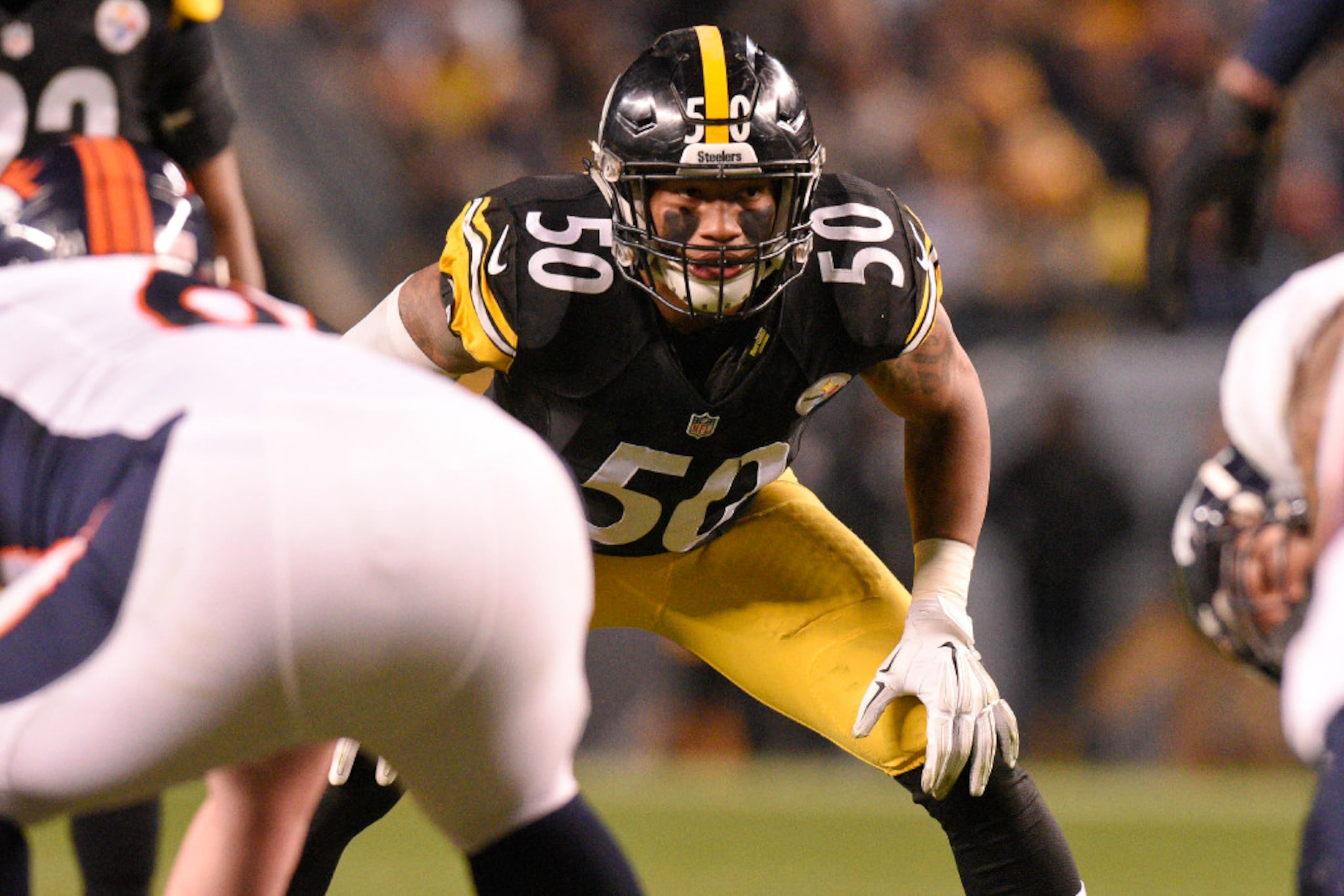 Ryan Shazier Walked Out to Announce the Steelers First Round Pick