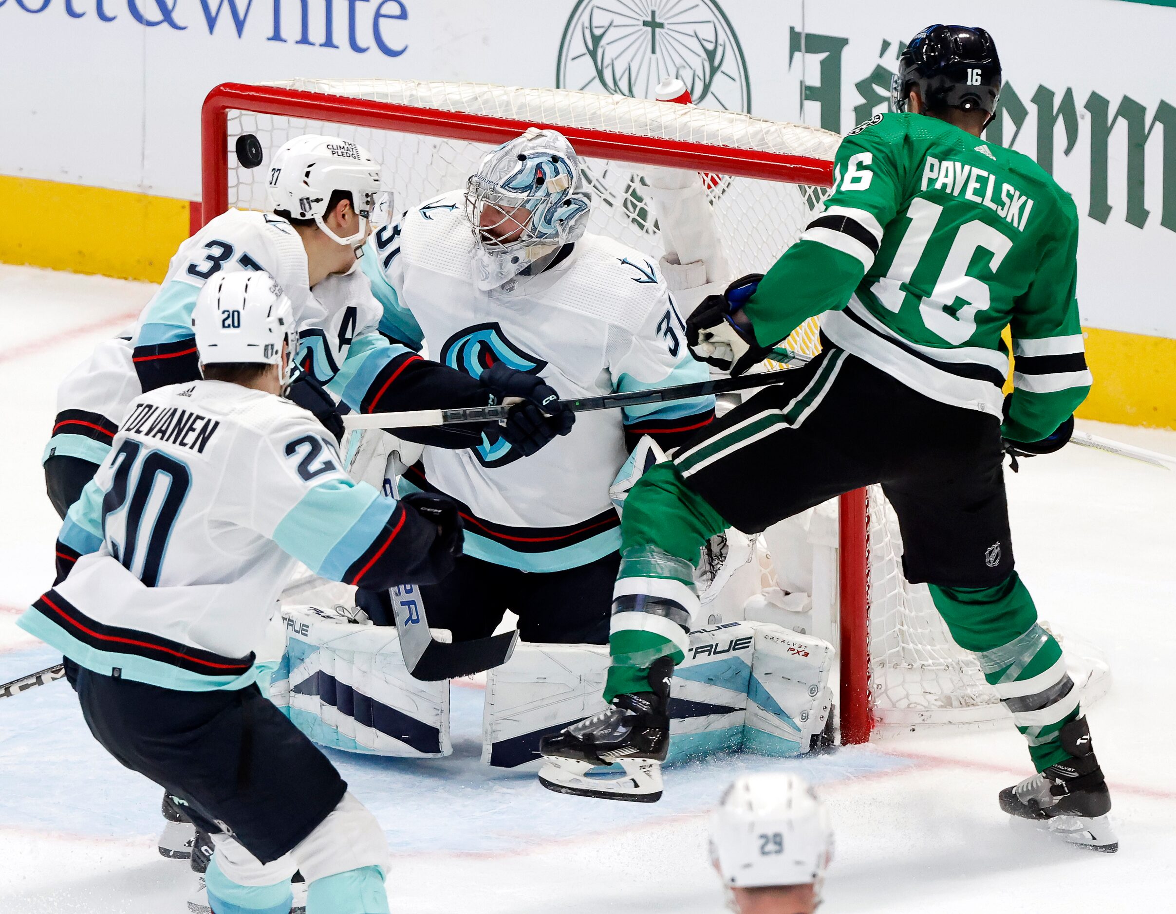 Dallas Stars center Joe Pavelski (16) scores his fourth goal of the game against Seattle...