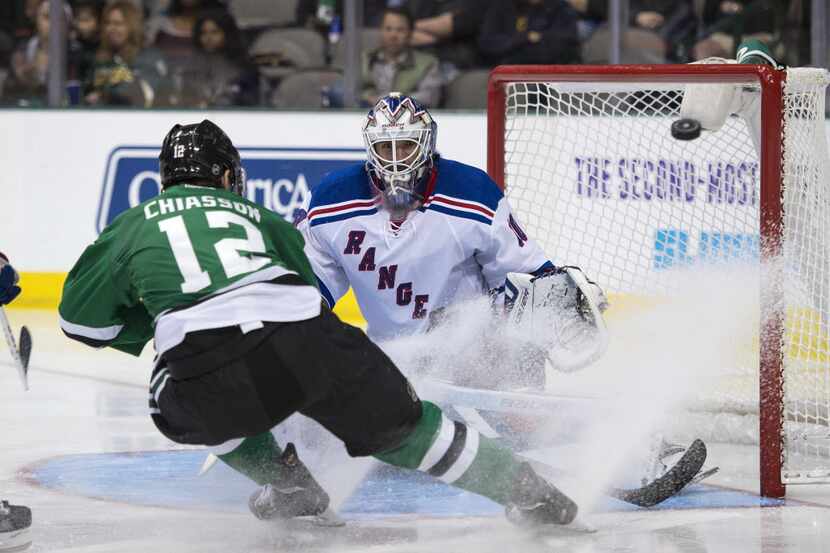 Nov 21, 2013; Dallas, TX, USA; New York Rangers goalie Henrik Lundqvist (30) makes a save on...