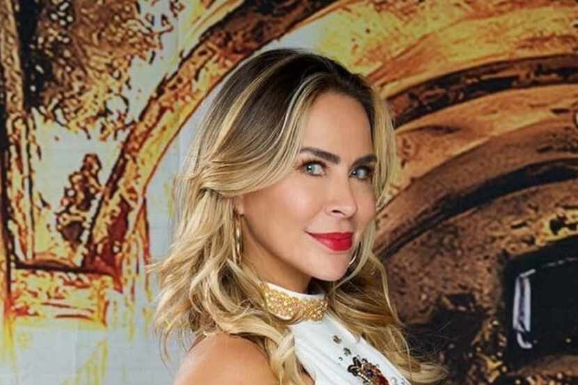 La actriz Aylín Mujica fue hospitalizada.