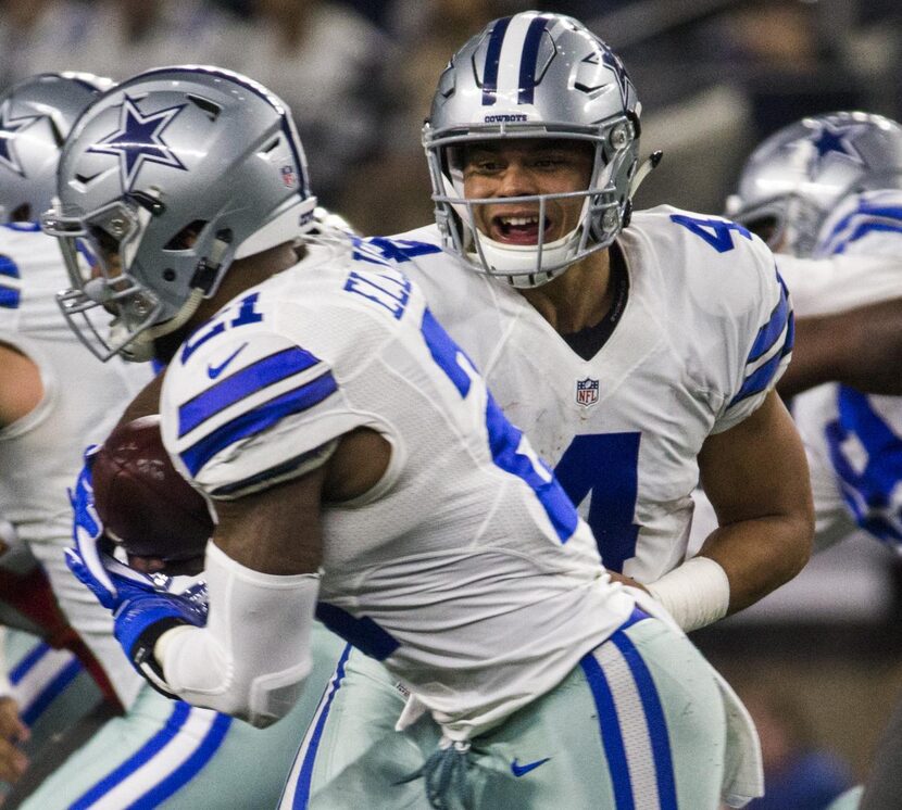 Dak Prescott (4) y Ezekiel Elliott (21) son figuras de los Cowboys. (dmn/Ashley Landis)