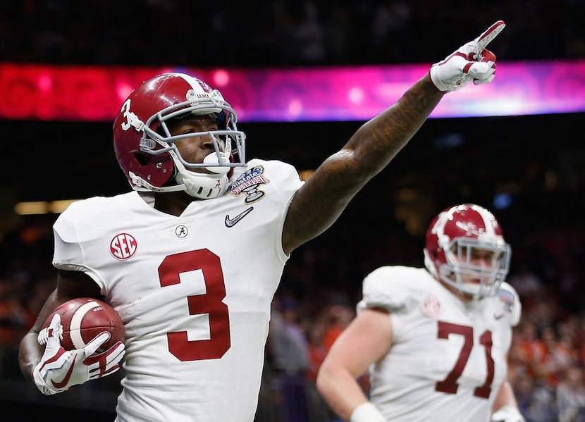 NEW ORLEANS, LA - JANUARY 01: Alabama's Calvin Ridley (#3) celebrates touchdown catch in the...