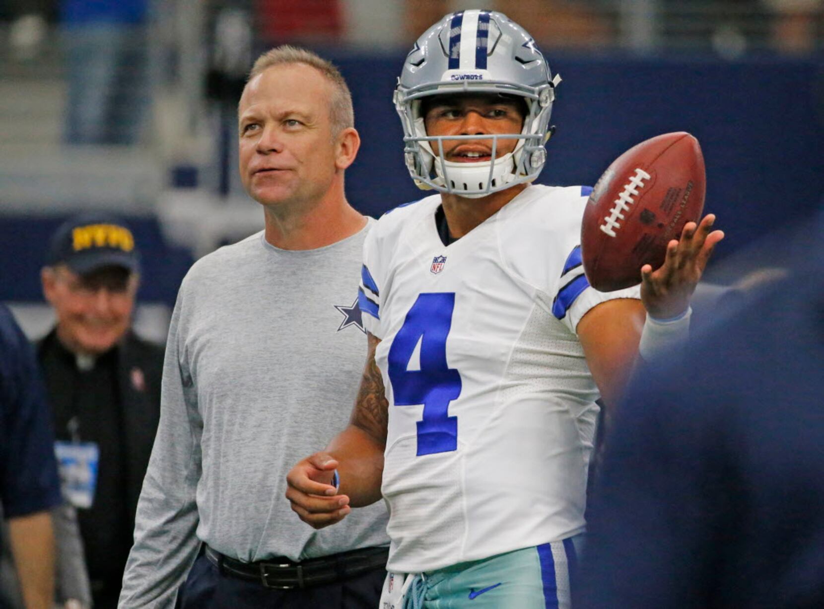 Who deserves more credit for Cowboys' QB success: Scott Linehan or Dak  Prescott?