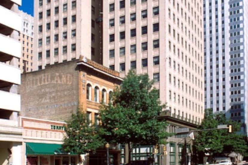 The WT Waggoner Building was constructed in Fort Worth in 1921.