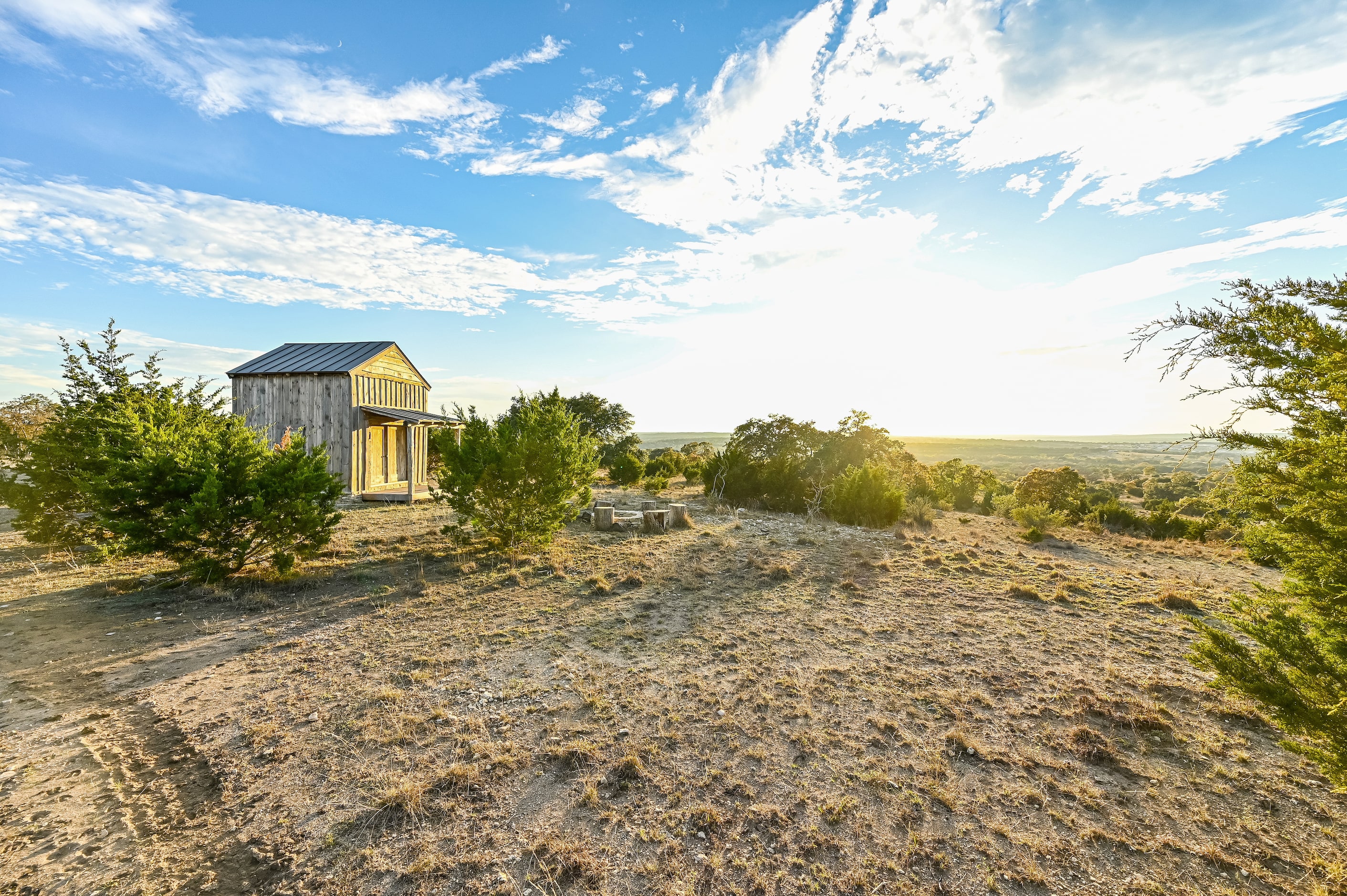 An 886-acre Texas ranch with homes dating back to the 1850s is on the market. The asking...