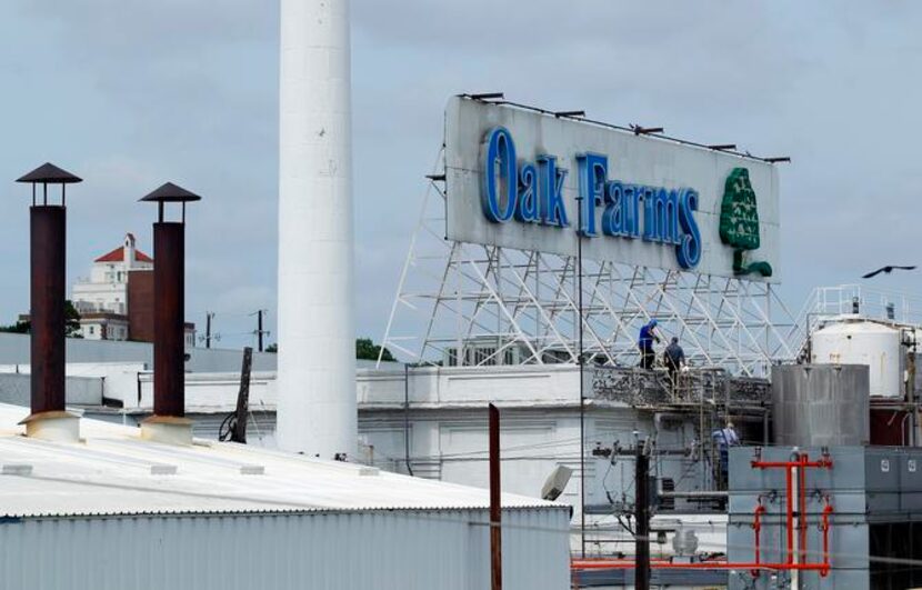 
The Oak Cliff pumping station gave off a cloud of steam along Lancaster Avenue in Oak Cliff...