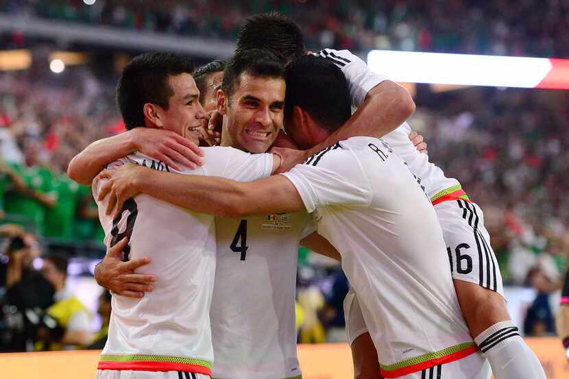 México debutó con un triunfo 3-1 ante Uruguay en  la Copa América. Foto AP
