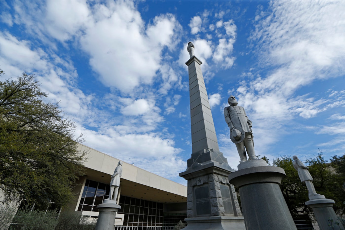 The Confederate War Memorial at Pioneer Park Cemetery in Dallas  (Nathan Hunsinger/The...