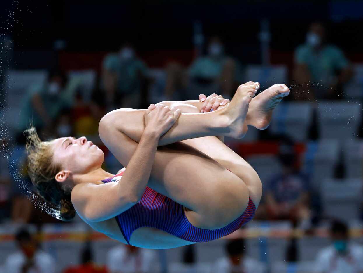 USA’s Hailey Hernandez competes in the women’s 3 meter springboard preliminary competition...