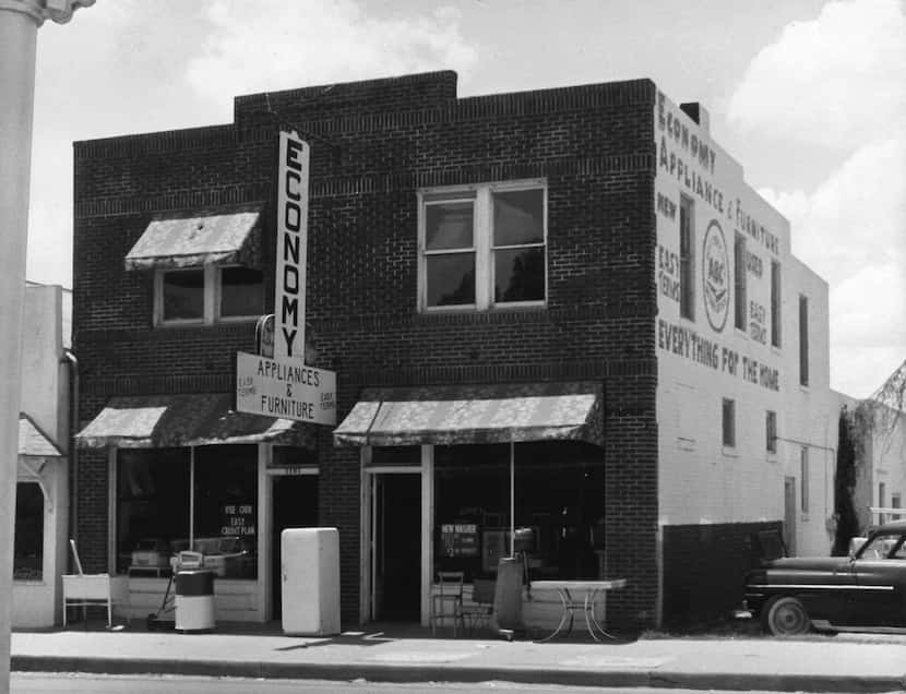 Economy Furniture in Austin in the 1930s.
