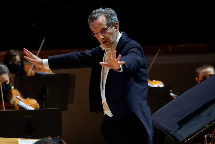 Fabio Luisi conducts the DSO on Jan. 28
