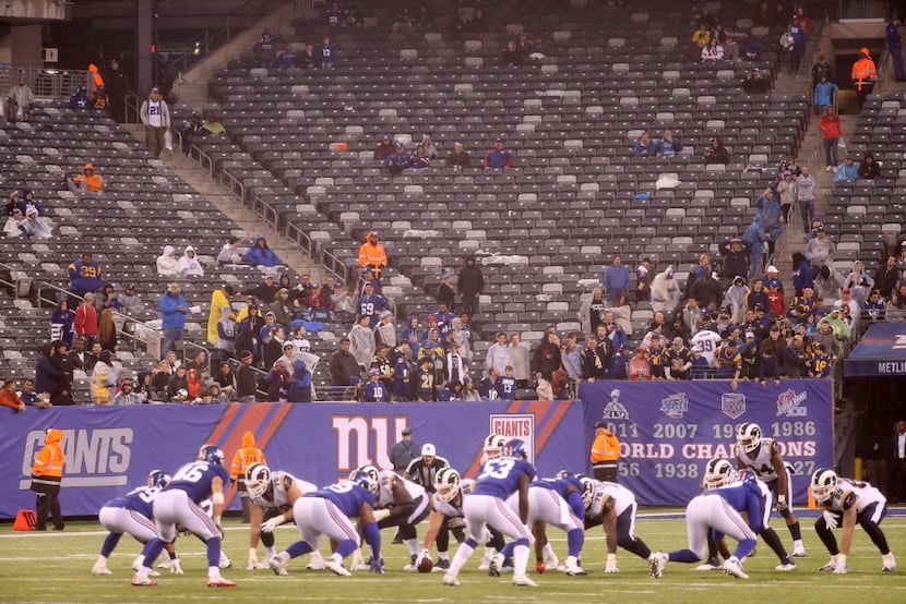 EAST RUTHERFORD, NJ - NOVEMBER 5: The Los Angeles Rams line up against the New York Giants...