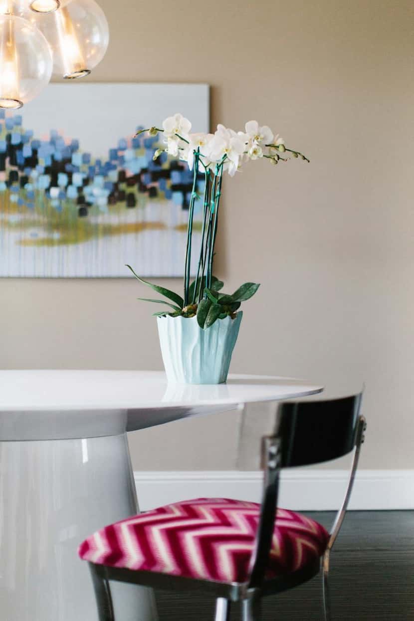 
Abbe Fenimore of Studio Ten 25 is drawn to Clarke & Clarke’s modern flare for color and...