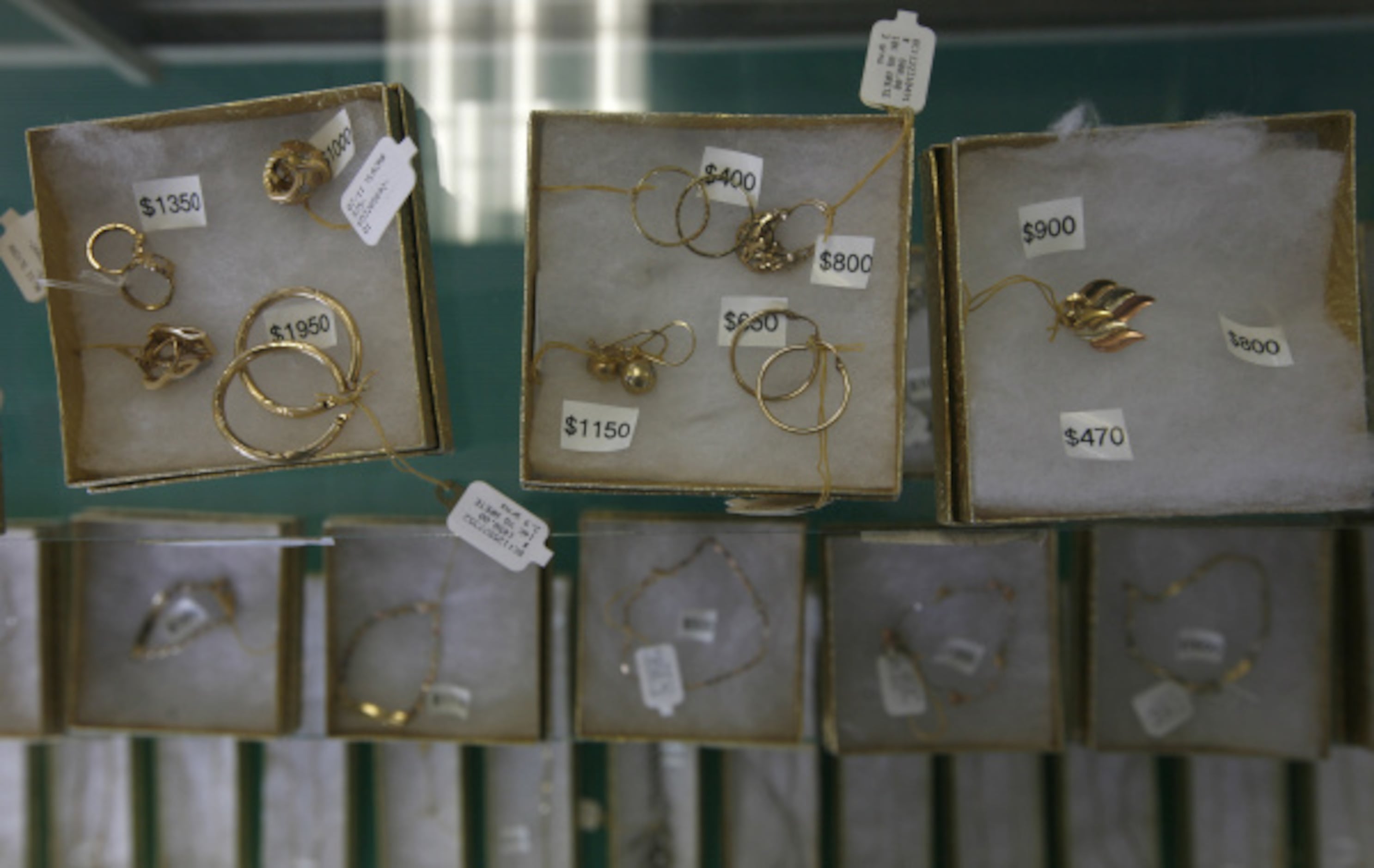 Pawn Shop VS Jewelry Store - Where Will You Find the Best Deal