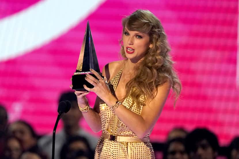 Taylor Swift accepts the award for favorite music video for "All Too Well (Taylor's...
