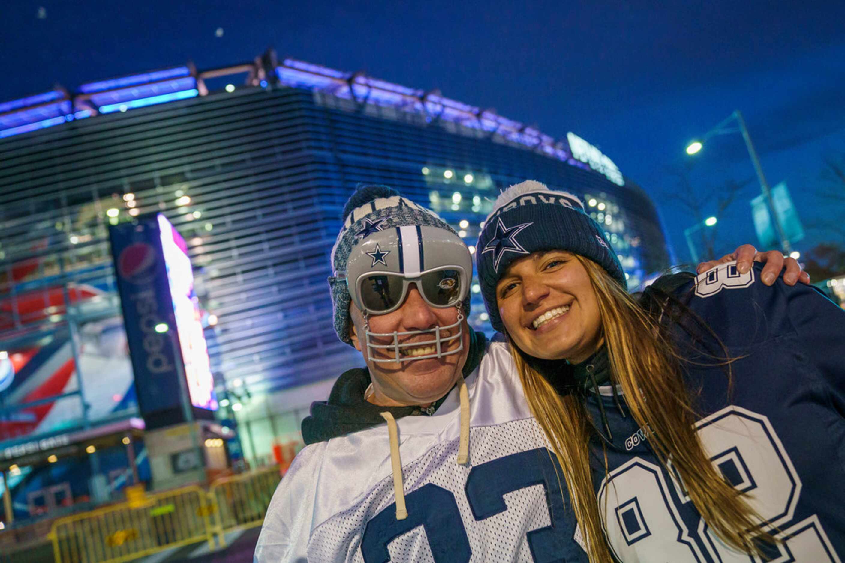 Dallas Cowboys fans Hailey and Kiki Lugo, from  Connecticut, tailgate before a Monday Night...