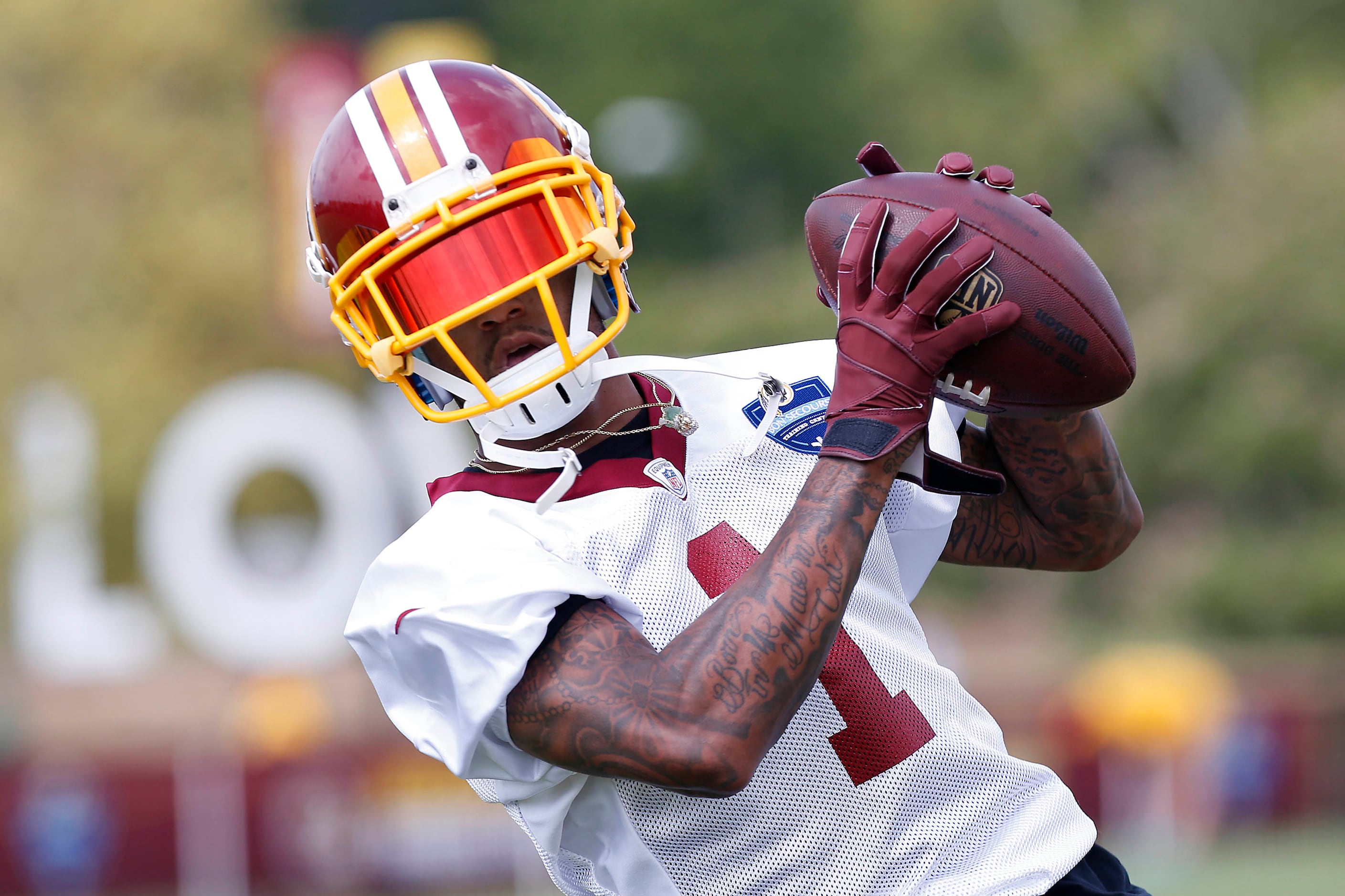 DeSean Jackson visits with Redskins; does he stay in Cowboys' division?