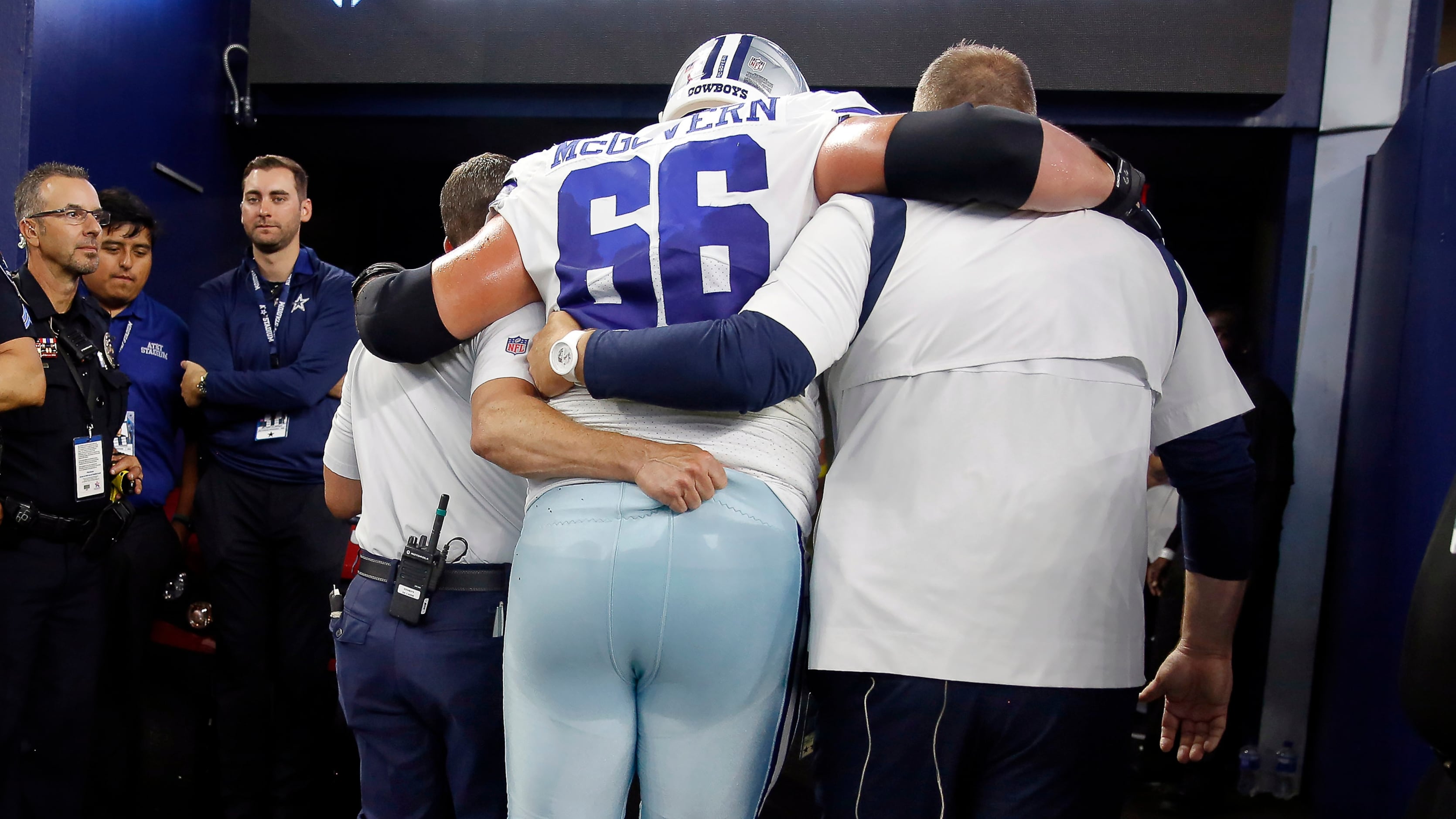 Cowboys LG Connor McGovern exits vs. Bucs with ankle injury